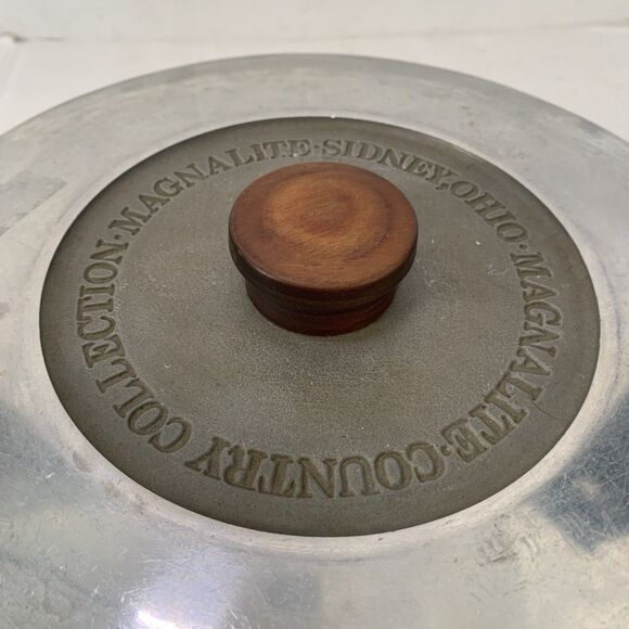 Vtg Magnalite GHC Country Collection 5248 5 Qt Dutch Oven Stockpot Wood Handle - Picture 3 of 7